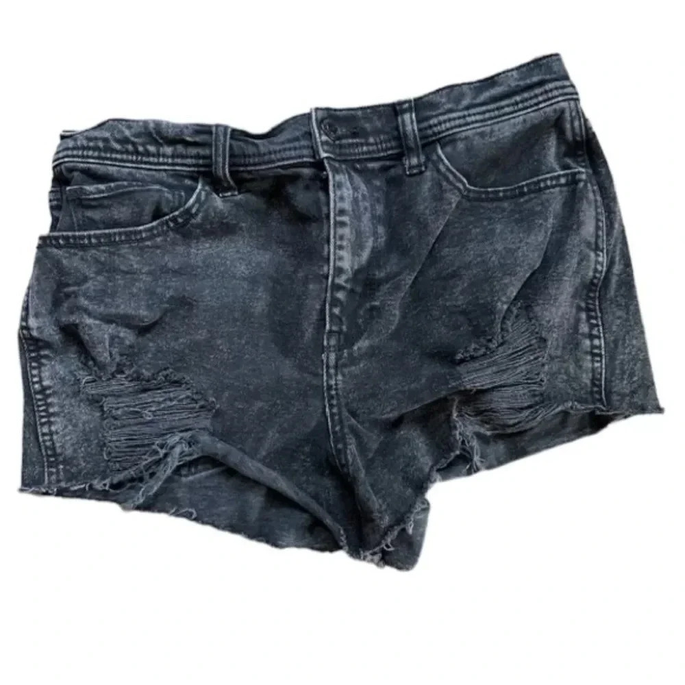 Hollister High-Rise Vintage Shorts 2" Women's Black Distressed Denim Size 11 GUC